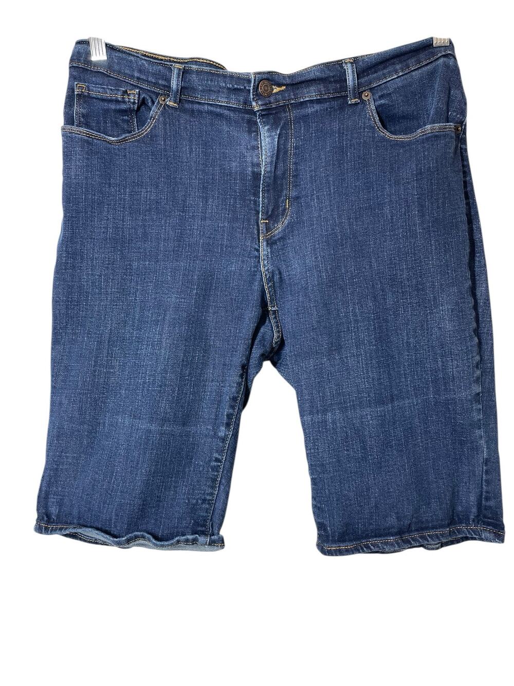 Levi's Bermuda Shorts Jean Denim Jorts Womens Size 32 Stretchy 11.5"  in Modest